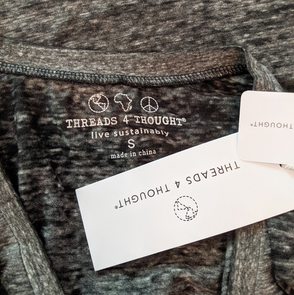 🌸NWT Threads 4 Thought V-Neck Tee - Picture 4 of 5
